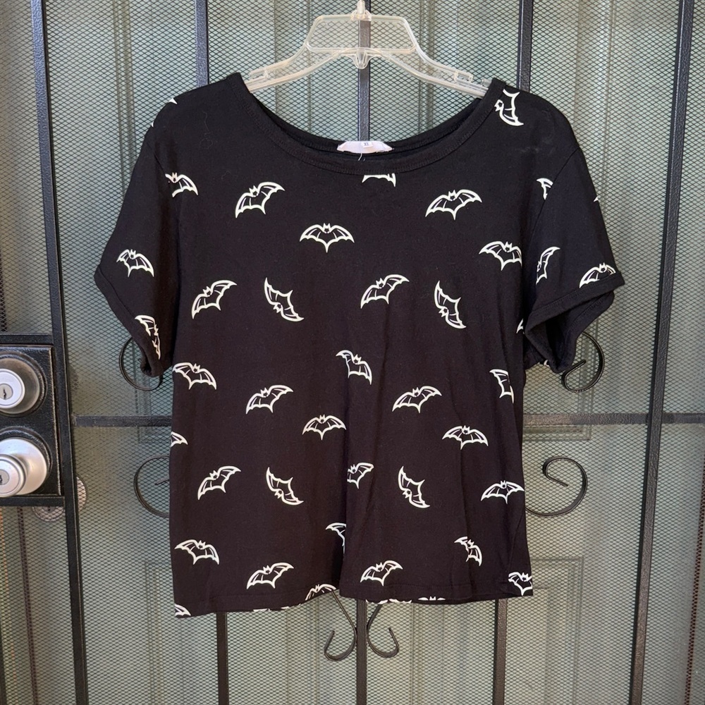 Glow in the Dark Bat Print Crop Top 🦇